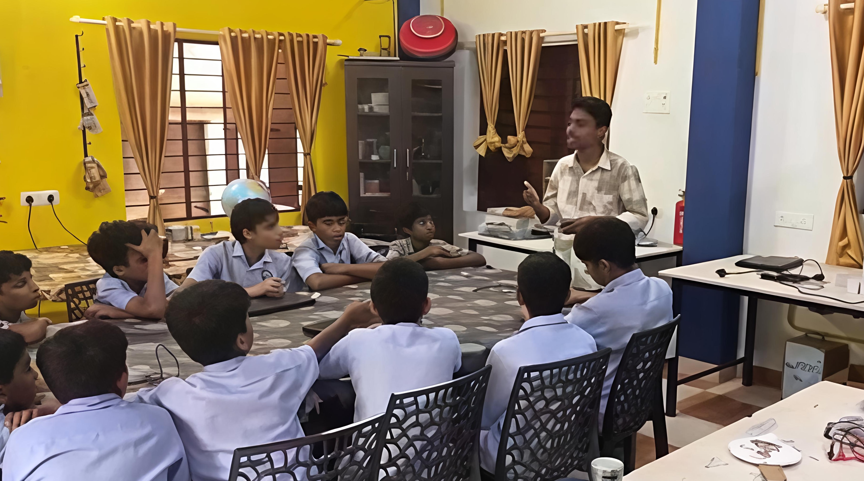 N.N. Kakkad Higher Secondary School, Avitanallur โ ATAL Tinkering Lab Training by Skill2Venture Balussery